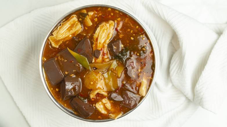 Fondue Spicy Pork with Organ Stew (五更腸旺)